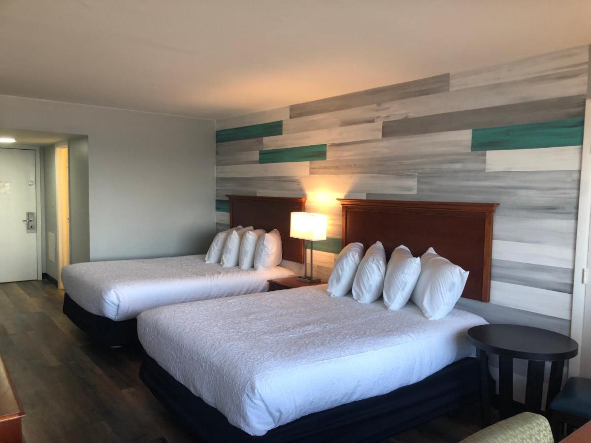 Gazebo Inn Oceanfront Миртъл Бийч Екстериор снимка